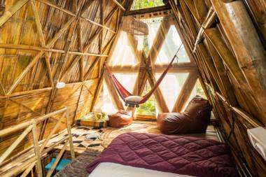 Vagatorian - Stylish Luxury Designer Cottages