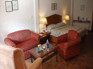 Classic The Mall Hotel