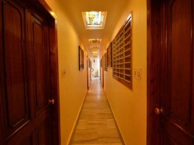 Hotel Happy Home the Lake Paradise