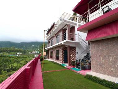 Lake Pleasant Cottage