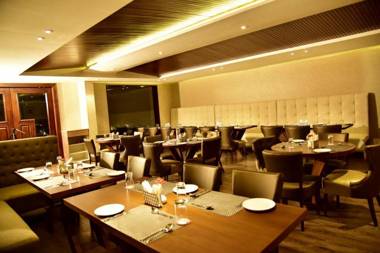 Seasons Hotel By Xperience