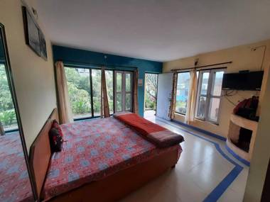 Janardan Resort Pangot