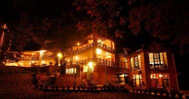 Latitude 29 By The Lake Resort