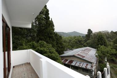 OYO 8985 Summer King