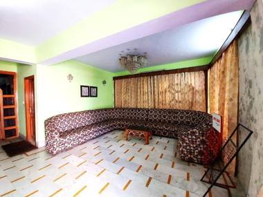 Goroomgo Radha Continental Nainital