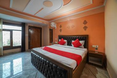 OYO 66311 Kailash View Inn
