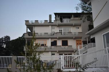 Clarks Exotica Resort Ramgarh - Mukteshwar