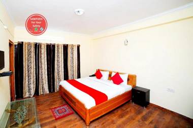 Goroomgo You & Me Mallital Nainital