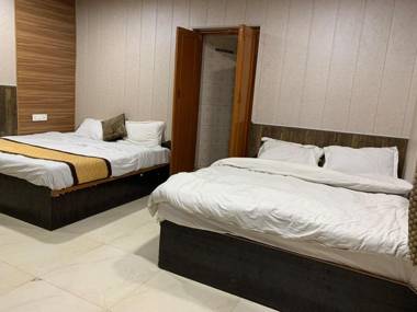 Hotel Neelam Raj nainital