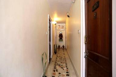 Goroomgo Deluxe Ankur Lake View Nainital