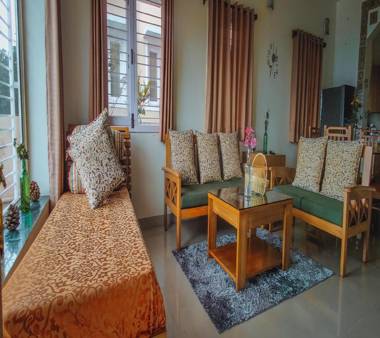 WHITE CAPS HOSIPTALITY (CEEDAR COTTAGE)