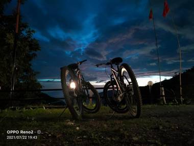 Huts and Hats Resorts