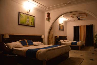 himalayan retreat neelkanth 4 kms from naini lake