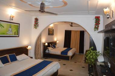 himalayan retreat neelkanth 4 kms from naini lake