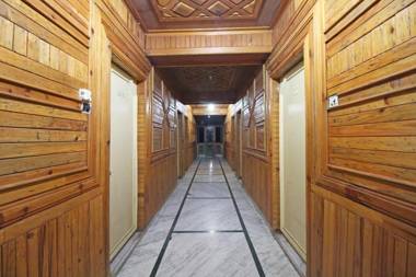 OYO 4934 Hotel Arsh International