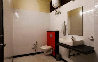 Hotel Limewood Nainital