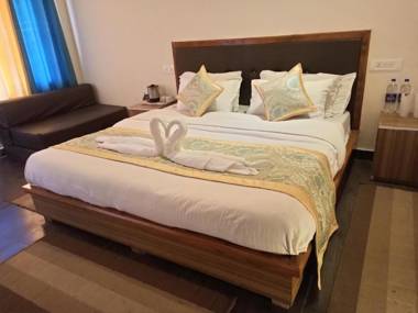 Naina Bird Resort