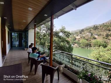 Hotel Olive Lake View Bhimtal