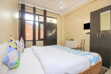 OYO Flagship 91126 Reeva Retreat And Restaurant