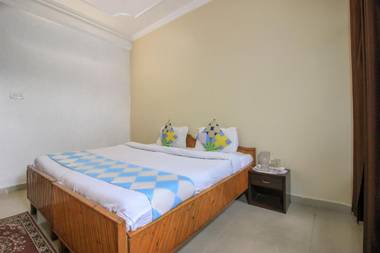 OYO Flagship 91126 Reeva Retreat And Restaurant