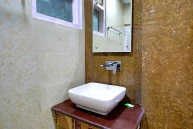 Hotel Surya Lake view