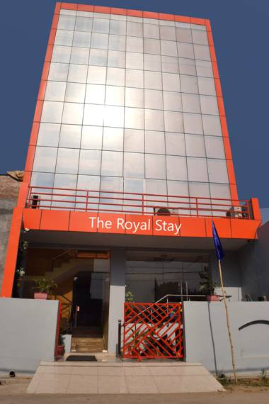 THE ROYAL STAY
