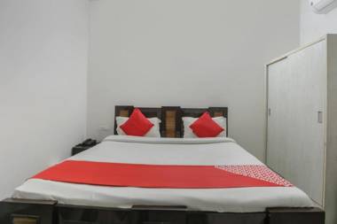 OYO 67790 Hotel Aarush