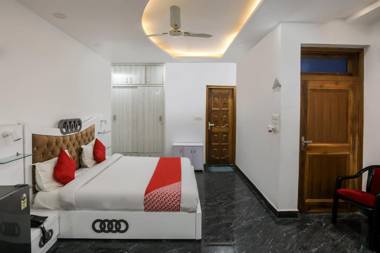 OYO 67790 Hotel Aarush
