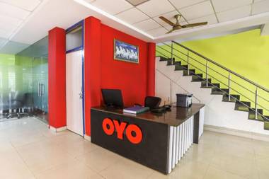 OYO 67790 Hotel Aarush