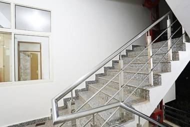 OYO 40002 Hotel The Rejoice