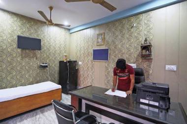 SPOT ON 46177 Hotel King's