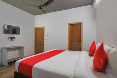 OYO 74939 Star Residency