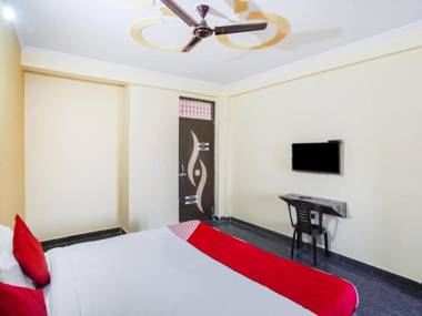 OYO 76046 Globe House