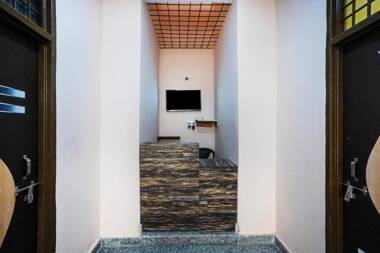 OYO 76046 Globe House