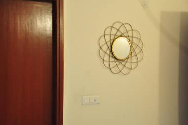 Luxurious Affordable Serviced Apt PariChowk/ExpoMart/Expressway Noida