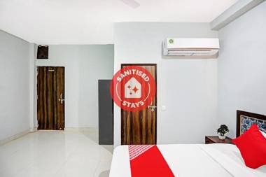 OYO 81244 Forty Three Mainvue