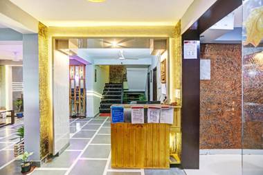 OYO 81244 Forty Three Mainvue