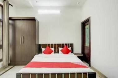 Capital O 90510 The Blueship