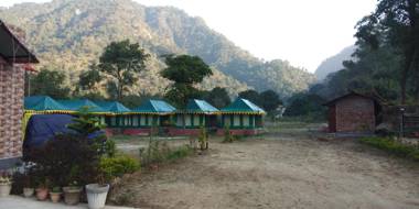 Flavours Restaurant And Resort " A unit of sidhbali restaurant "