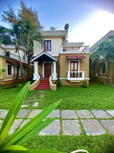 EKOSTAY- Coconut Grove Villa