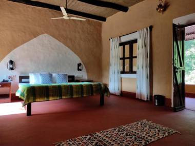 Saccharum Safari Lodge