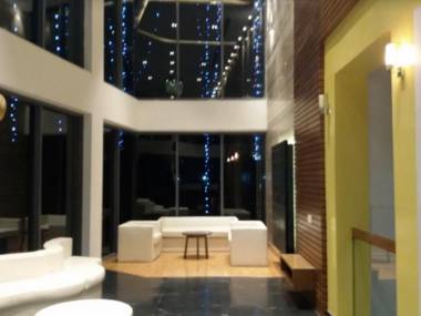 Woodcreek Resort And Spa