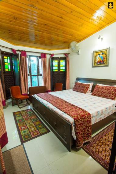 LivingStone 2BHK Villa Kasauli