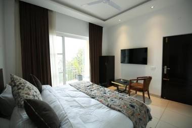 Timbuktoo Kasauli 04 Bedroom Villa