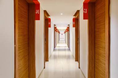 Capital O 46236 Hotel Amora