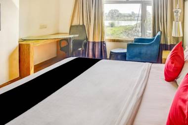 Capital O 46236 Hotel Amora