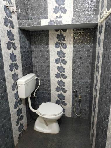 SPOT ON 93628 Hotel Evening Star Inn