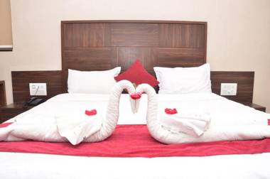 hotel om palace and party plot palitana