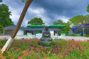 White Feather Resort Kauncha