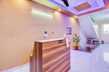 OYO 72793 Hotel Sarovar